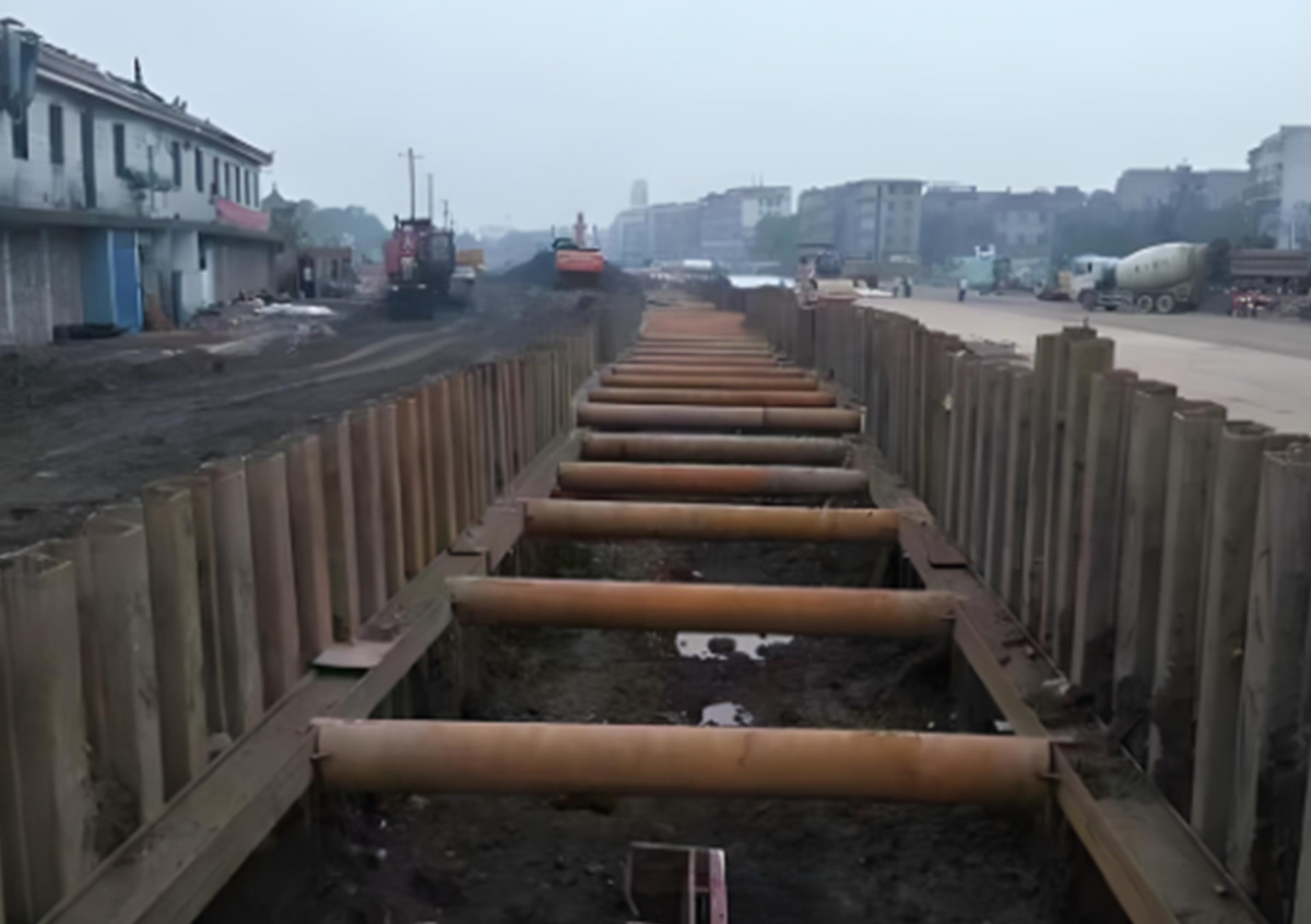 翔之乐工程拉森钢板桩：为市政管网施工保驾护航​